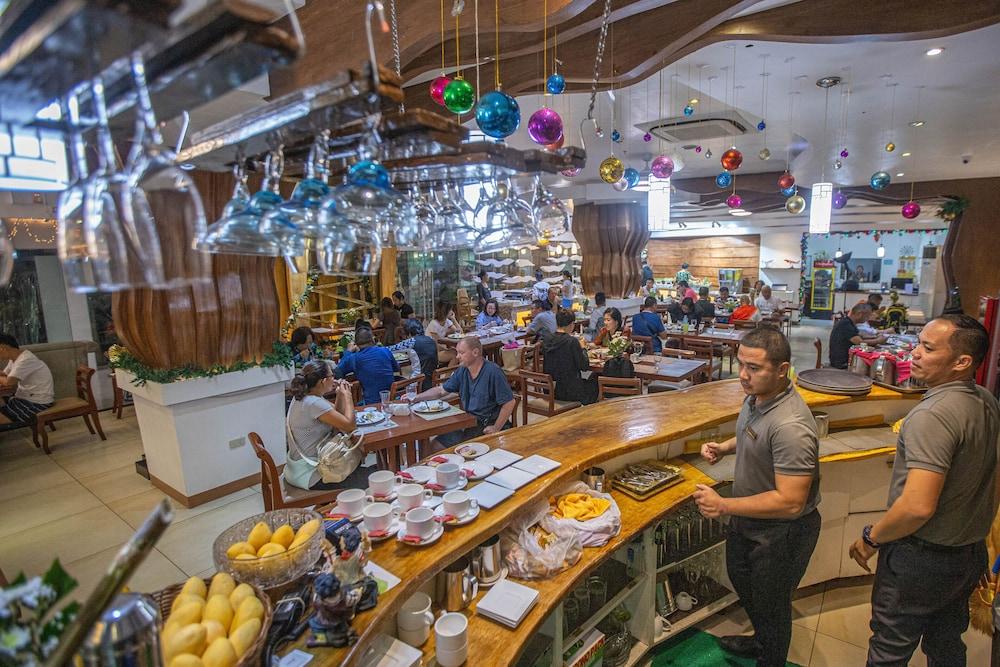 Hotel Essencia Dumaguete City Dış mekan fotoğraf