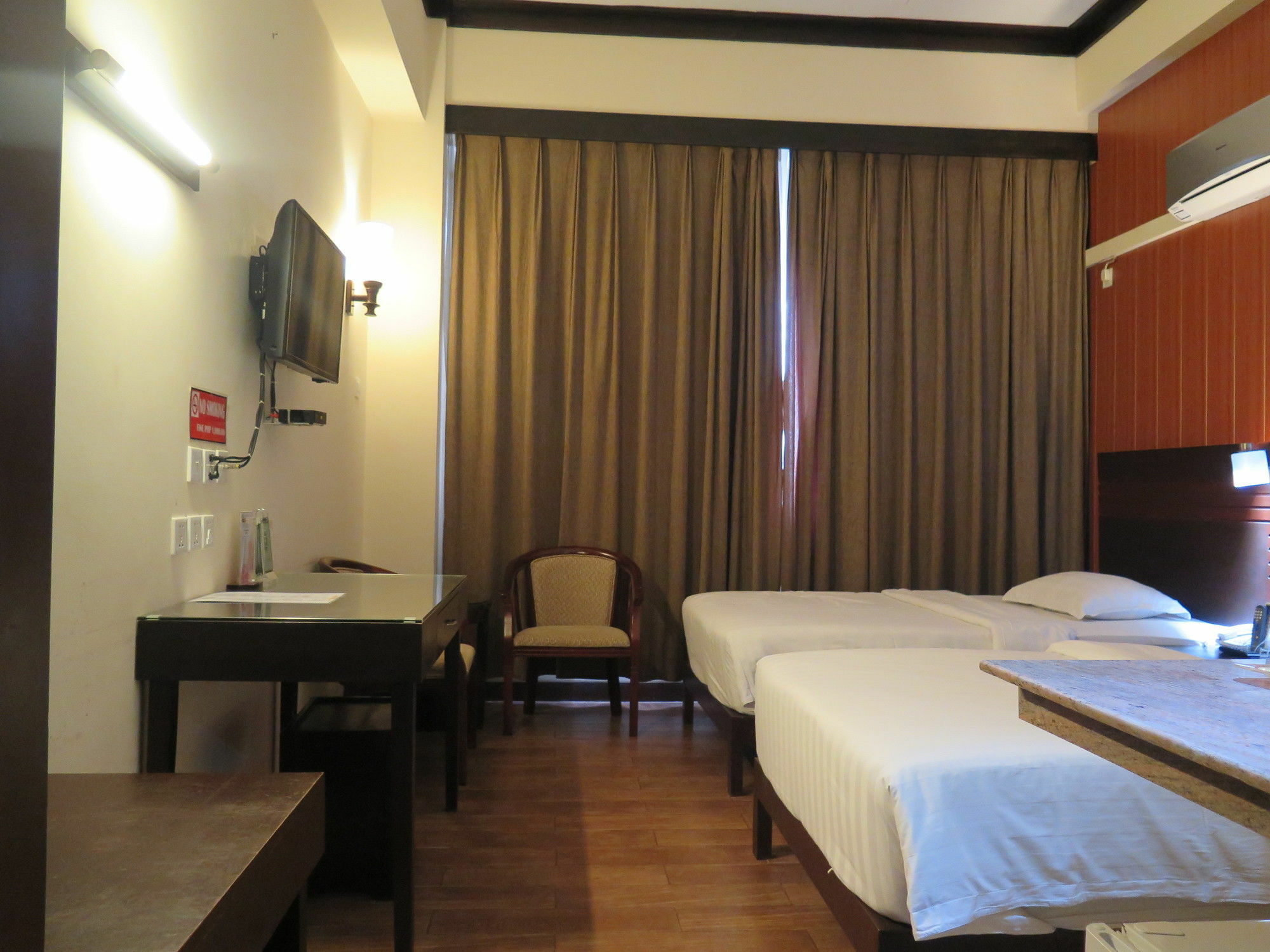 Hotel Essencia Dumaguete City Dış mekan fotoğraf
