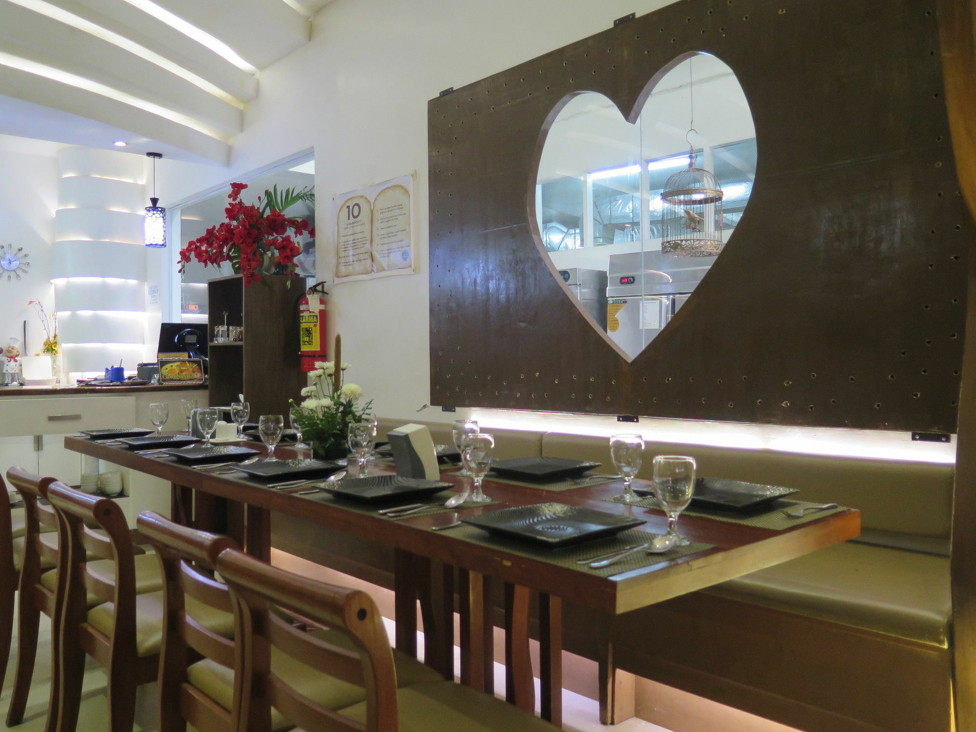Hotel Essencia Dumaguete City Dış mekan fotoğraf